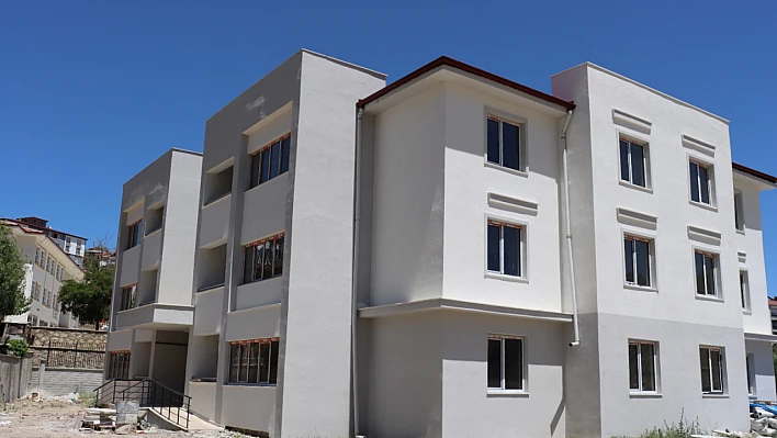 Keban ilçe emniyet lojmanlarında sona gelindi