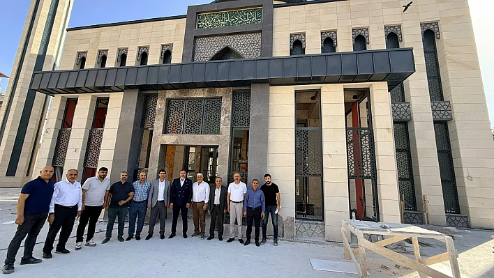 Kovancılar Merkez Camii'nin inşaatı devam ediyor