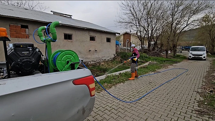Larva ilaçlama çalışmaları devam ediyor