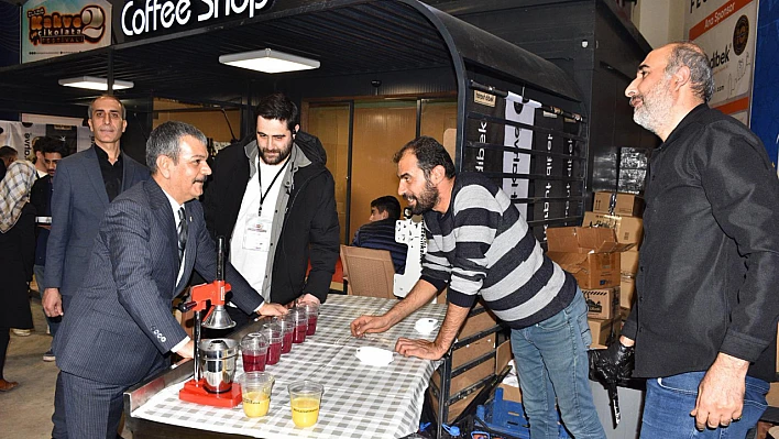 Milletvekili Keleş, Kitap Fuarı ve Kahve Festivali'ni gezdi