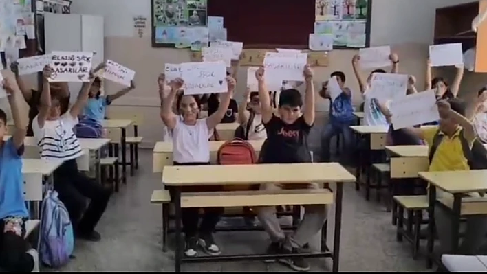 Minik Yüreklerden Elazığspor'a anlamlı destek