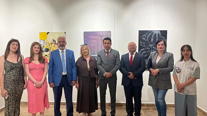 Munzur Üniversitesi Resim Bölümü mezuniyet sergisi Tunceli Müzesi'nde açıldı