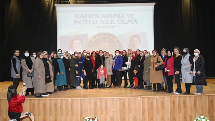 'Mutlu Aile Olma' seminerine kadınlardan büyük ilgi