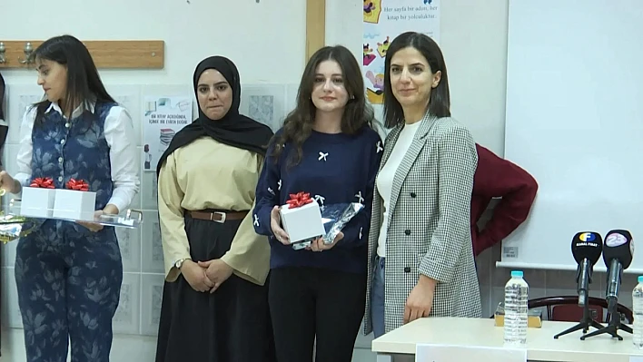 Sağlık Bilimleri Fakültesi'nde 'Oku-Yorumla' etkinliği