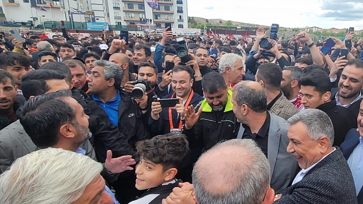Şen ola Gakgoş şen ola!