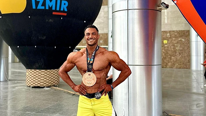 Serdal Topal Türkiye 3'üncüsü oldu