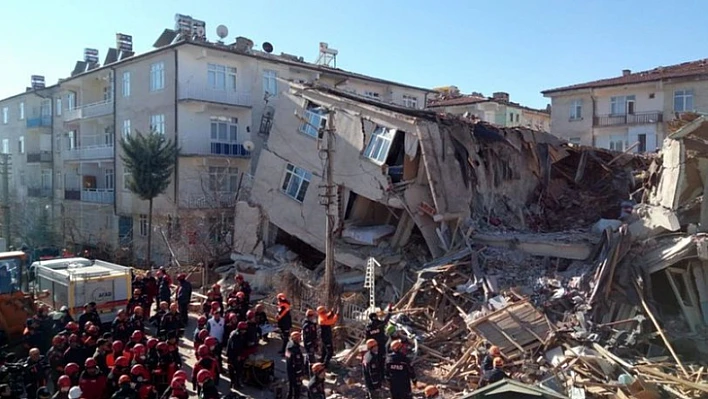 YRP Genel Merkezi: Elazığ Afet Bölgesi ilan edilmeli 