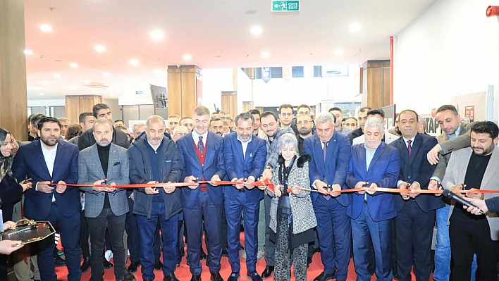 Ziyaretçiler ilk günden adeta akın etti