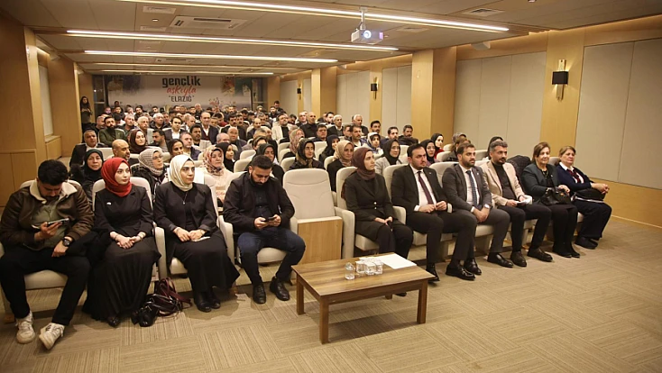 AK Parti Elazığ İl Başkanlığı’ndan bağımlılıkla mücadele semineri