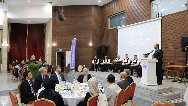 Bakan Göktaş’tan Başkan Şerifoğulları’na övgü dolu sözler