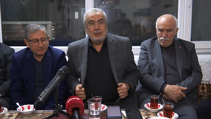 Kürsübaşı sohbetlerinin konuğu Celal Sürgeç oldu