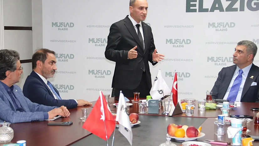 Dost Meclisi'nin konuğu Milletvekili Erol oldu