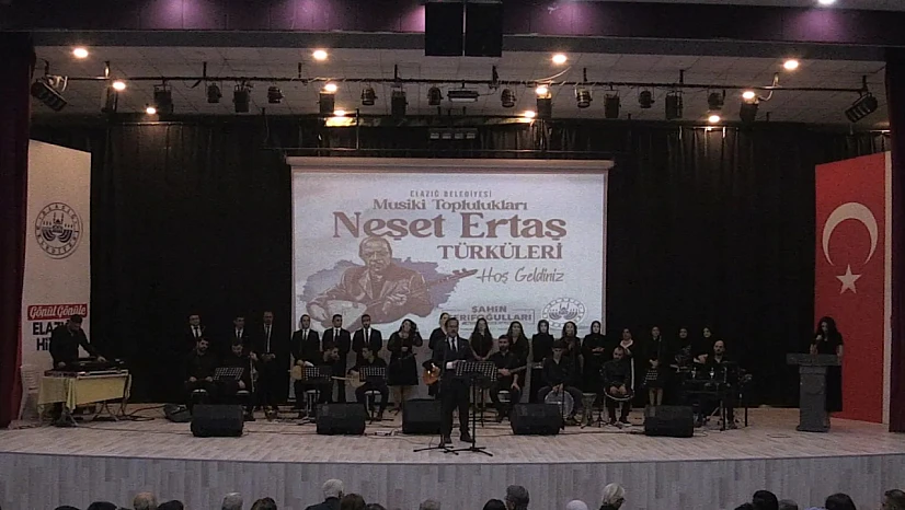 Elazığ Belediyesi Musiki Toplulukları Neşet Ertaş türkülerini seslendirdi