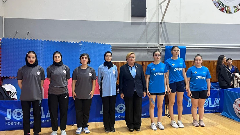 Elazığ Belediyespor Masa Tenisi Kadın Takımı'na süper ligde rakip dayanmıyor!