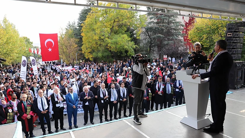 Fırat Üniversitesinde 50. yıl yürüyüşü coşkuyla gerçekleştirildi