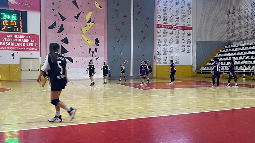 Hentbol Bölge Şampiyonası Elazığ'da tamamlandı