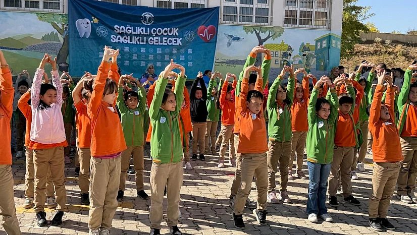'Sağlıklı Çocuk, Sağlıklı Gelecek' programı Sivrice'de gerçekleştirildi