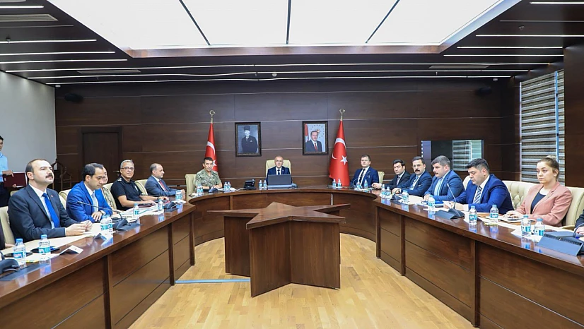Vali Hatipoğlu Başkanlığında il güvenlik ve asayiş koordinasyon toplantısı gerçekleşti
