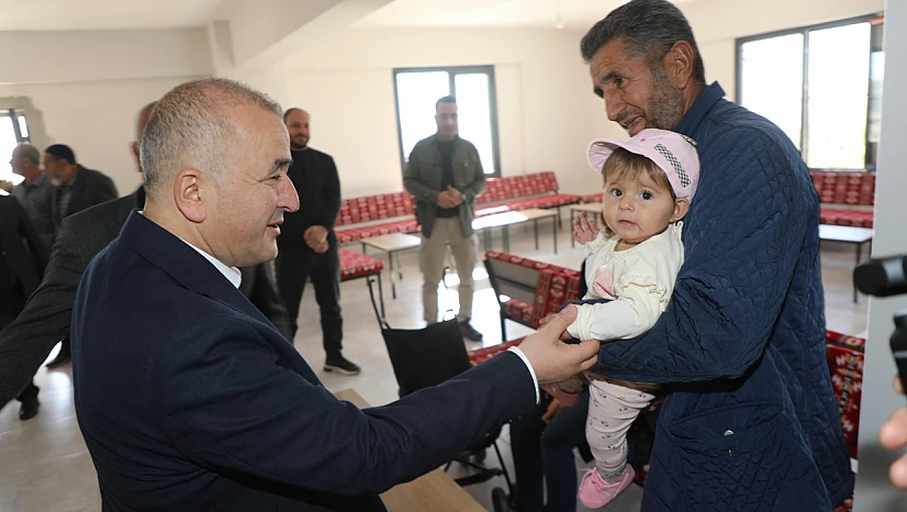 Vali Hatipoğlu, Karşıyaka Mahallesi Taziye Evi'nde incelemelerde bulundu