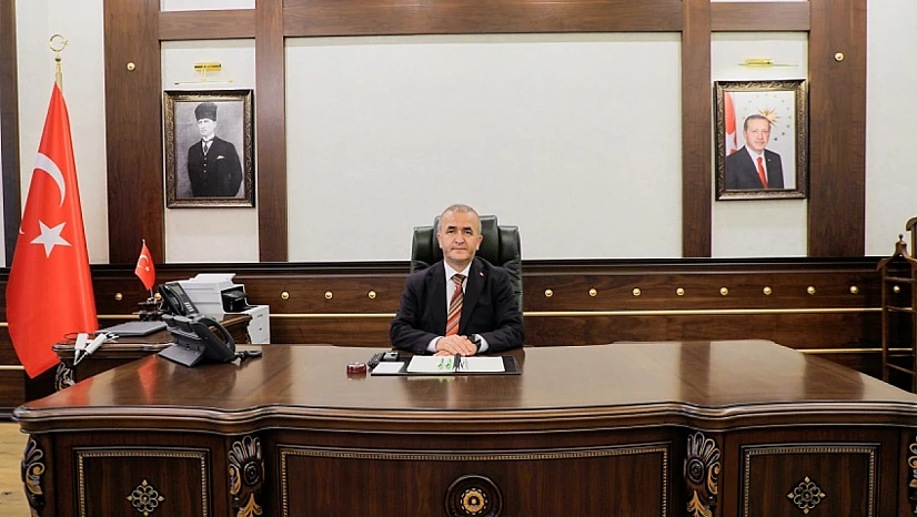 Vali Hatipoğlu'ndan 29 Ekim Cumhuriyet Bayramı mesajı