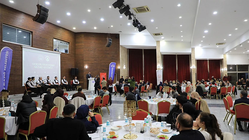 Bakan Göktaş'tan Başkan Şerifoğulları'na övgü dolu sözler