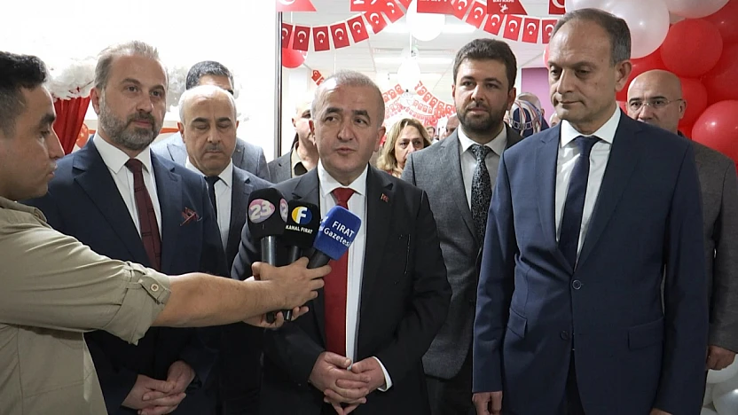 Cumhuriyet'in 102. Yılı Fethi Sekin Şehir Hastanesi'nde kutlandı