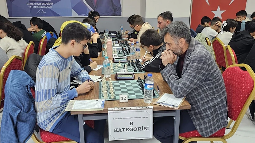Elazığ Cumhuriyet Kupası Satranç Turnuvası tamamlandı