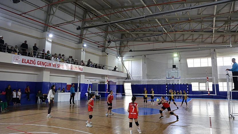 Elazığ'da yerel lig heyecanı başladı