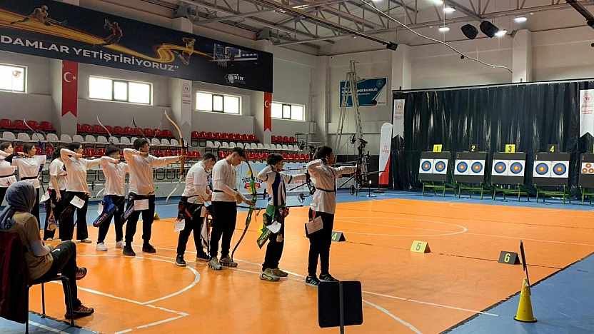 Elazığ Gençlik Spor Kulübü U15 Okçuluk Ligi'nde finalde