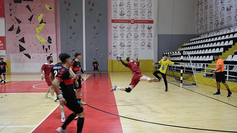 Elazığ GSİM SK Hentbol Takımı, Gaziantep karşısında fark attı: 40-19