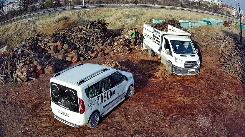 Elazığ İHH'dan 300 Aileye Yakacak Yardımı