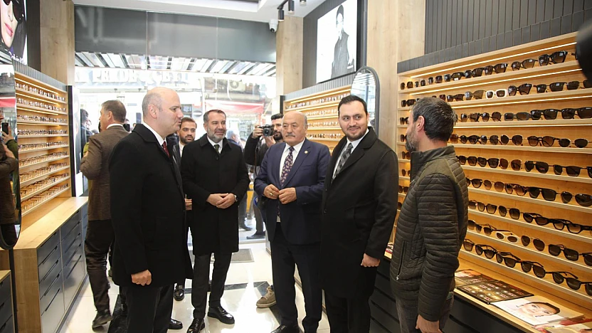 Genel Başkan Yardımcısı İleri ile Başkan Şerifoğulları'ndan esnaf ziyareti