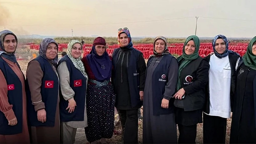 Hayır Köprüsü Derneği'nin yardımları sürüyor