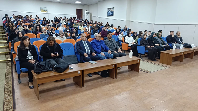 'Öğretmenlik Kimliği ve Mesleki Yolculuk' konuşuldu