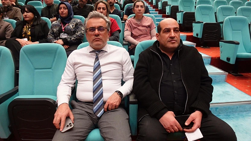 Sağlık kurumlarında kişisel verilerin korunması konulu eğitim