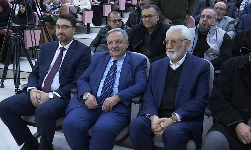 Ağırakça, FÜ'de İslam Medeniyetinin öncülerini anlattı