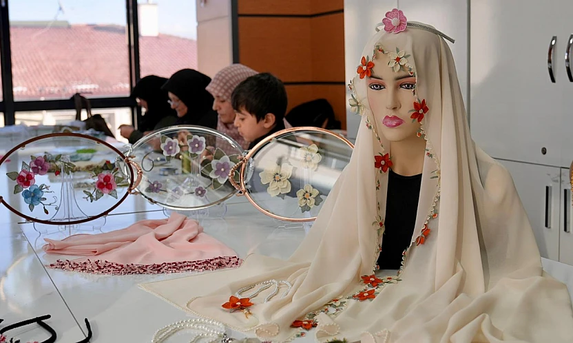 Elazığ Belediyesi 'Kadın El Emeği ve Kültürel Miras' kursları devam ediyor