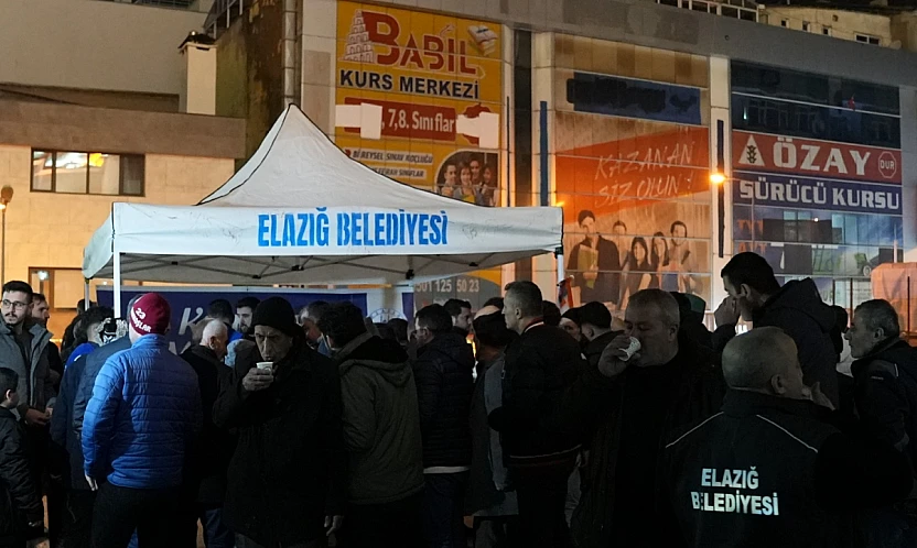 Elazığ Belediyesi'nden kandil simidi ikramı