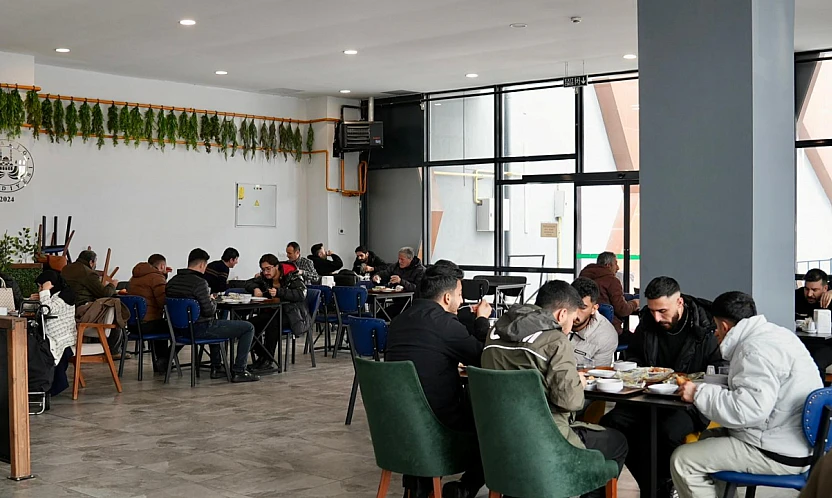 Elazığ Belediyesi Şehir Lokantası vatandaşlardan yoğun ilgi görüyor