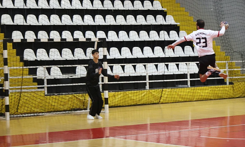 Elazığ Gsk Hentbol Takımından 7'de 7 ve Playoff Gururu