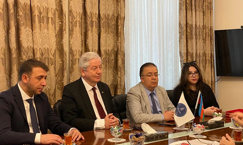 Elazığ heyetinden Azerbaycan Tıp Üniversitesi'ne ziyaret