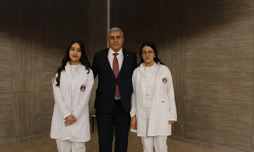 Fırat Üniversitesi Diş Hekimliği Fakültesinde 'Beyaz Önlük Giyme' töreni düzenlendi