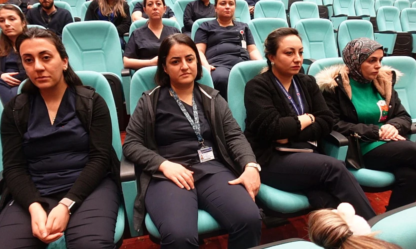 Fırat Üniversitesi Hastanesi'nde Dünya Kanser Günü farkındalık etkinliği