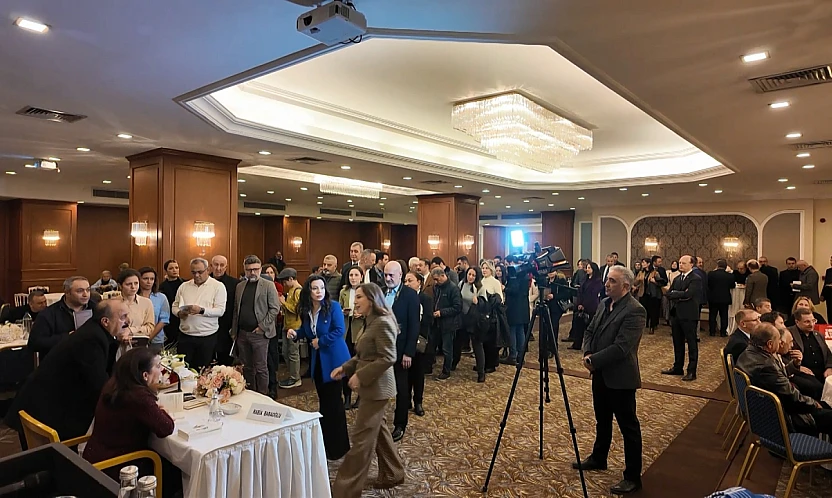 Hemşehrimiz Babaoğlu imza gününde okurları ile buluştu