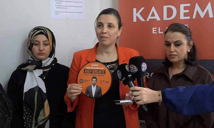 KADEM'den kadına yönelik şiddete karşı uluslararası mücadele günü etkinliği