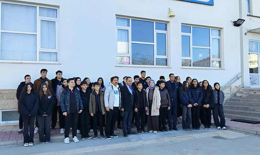 Öğrencilere yardım eli