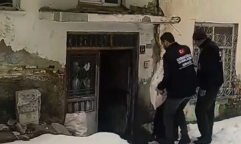 Osmanoğlu Yardımlaşma Derneği'nden yakacak yardımı