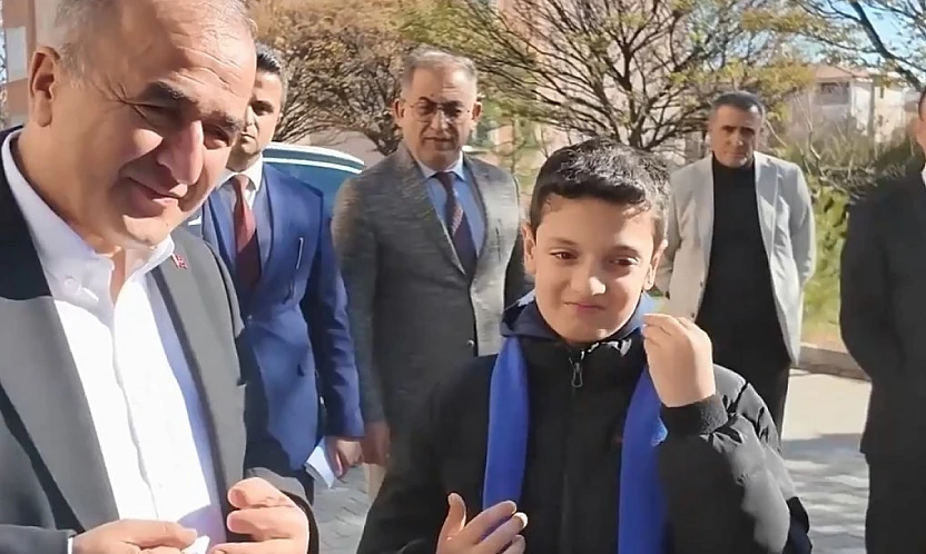 Vali Hatipoğlu'ndan özel eğitim okullarına ziyaret