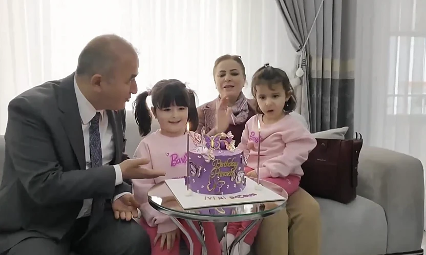 Vali Hatipoğlu'ndan şehit kızına yaş günü sürprizi